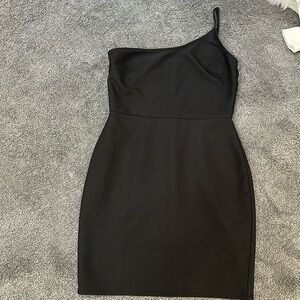 Black off the shoulder dress. Size small, brand blue blush